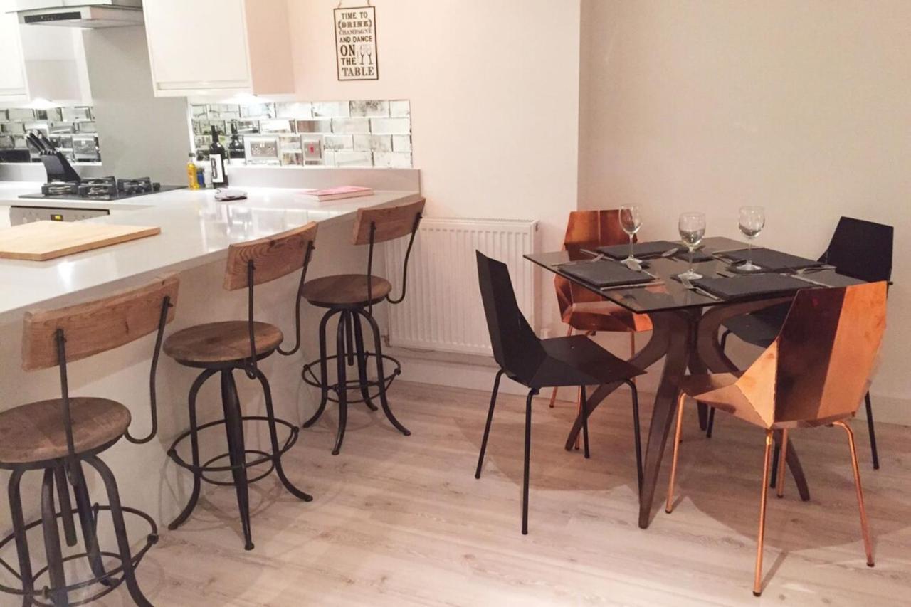 Spacious 1 Bedroom Split Level Old Pub Conversion Tower Bridge 伦敦 外观 照片